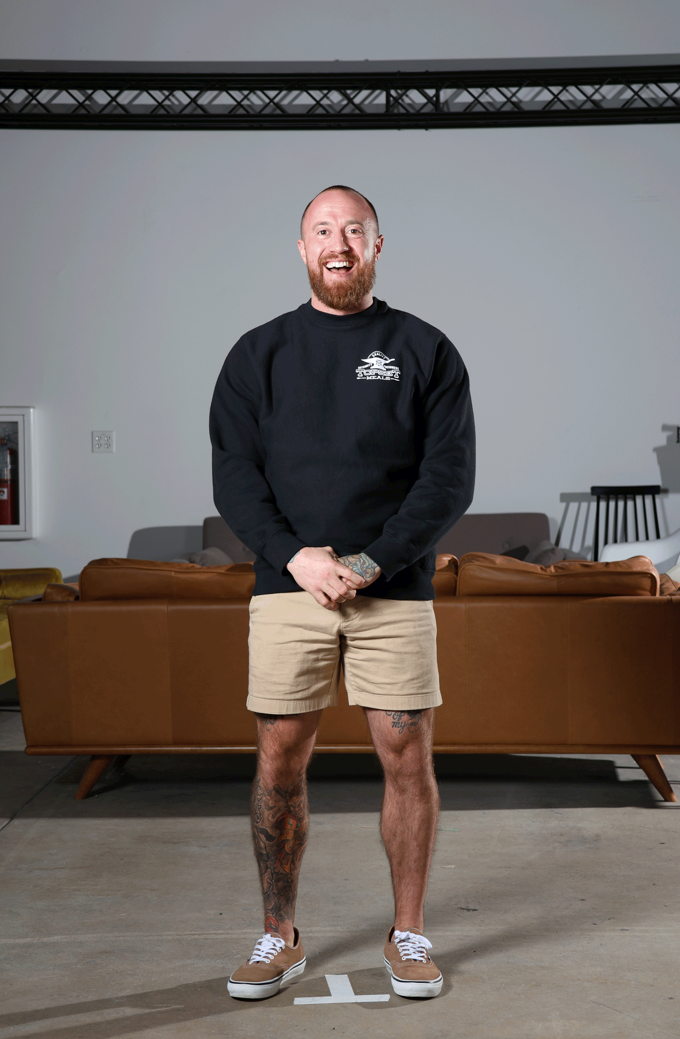 black heavyweight crew sweatshirt